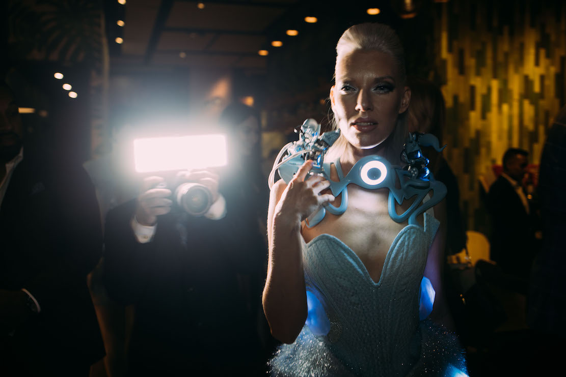 CHIC MAGAZINE ANDROID COUTURE